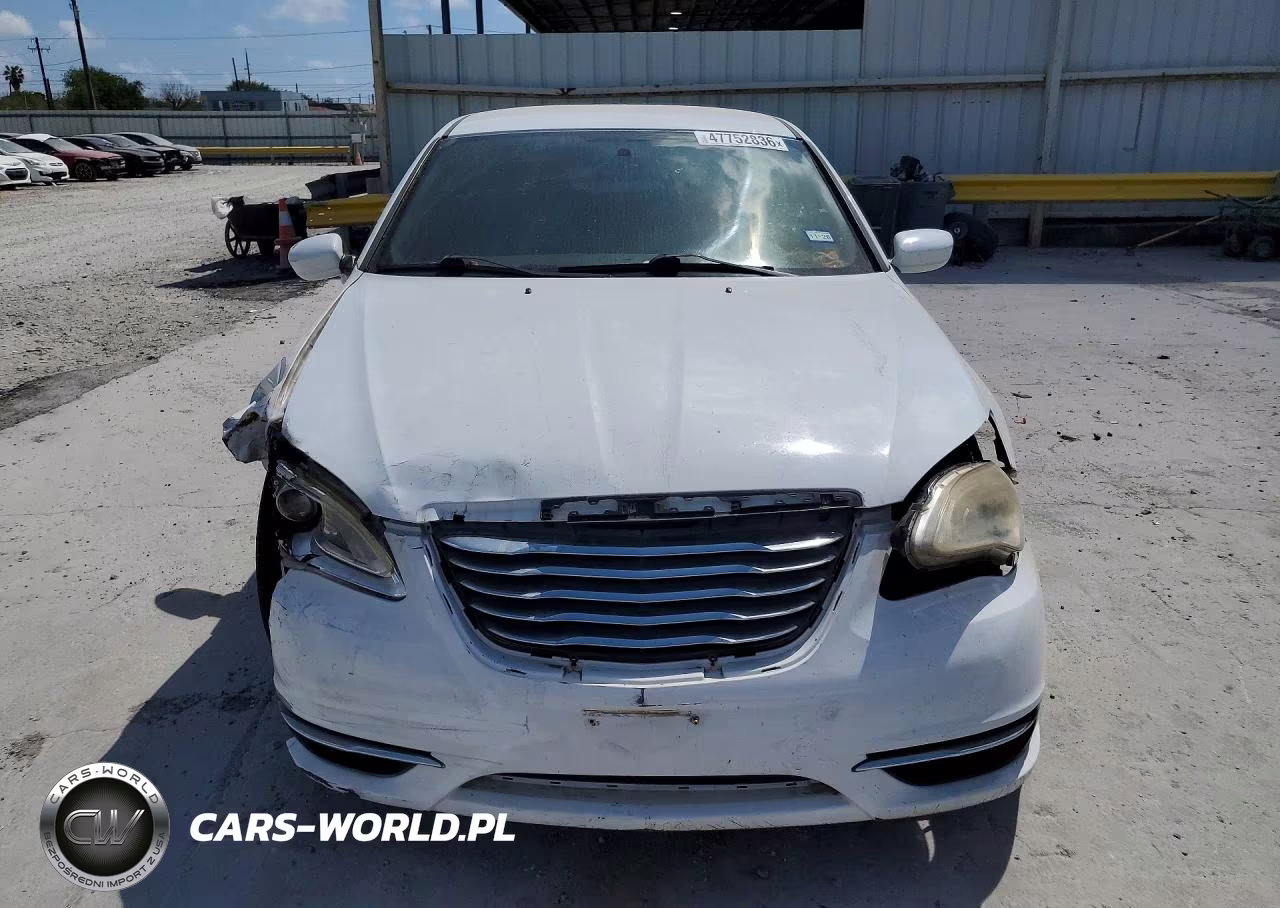 2012 Chrysler 200 Lx VIN:1C3CCBAB5CN130996 - 5