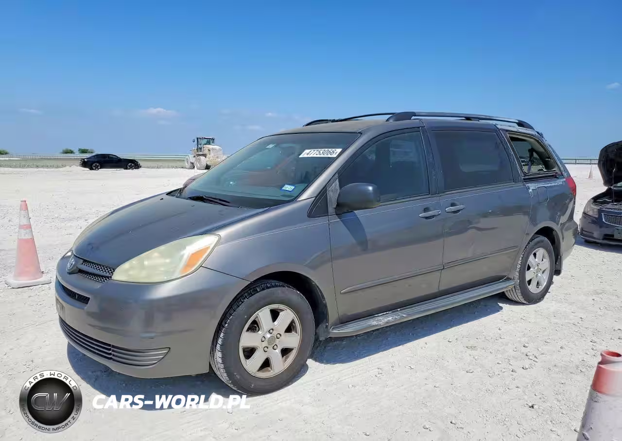 2004 Toyota Sienna Le 7 Passenger