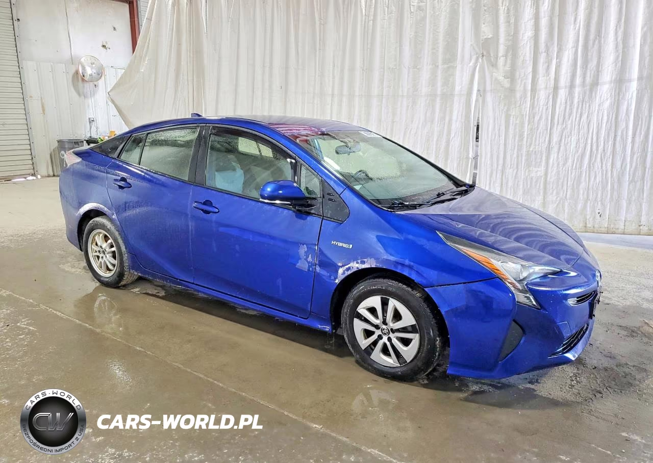 2016 Toyota Prius Three VIN:JTDKARFU2G3503199 - 4