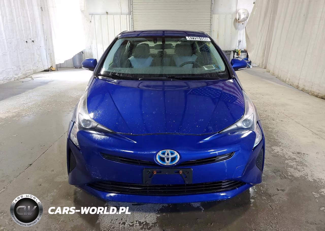 2016 Toyota Prius Three VIN:JTDKARFU2G3503199 - 5