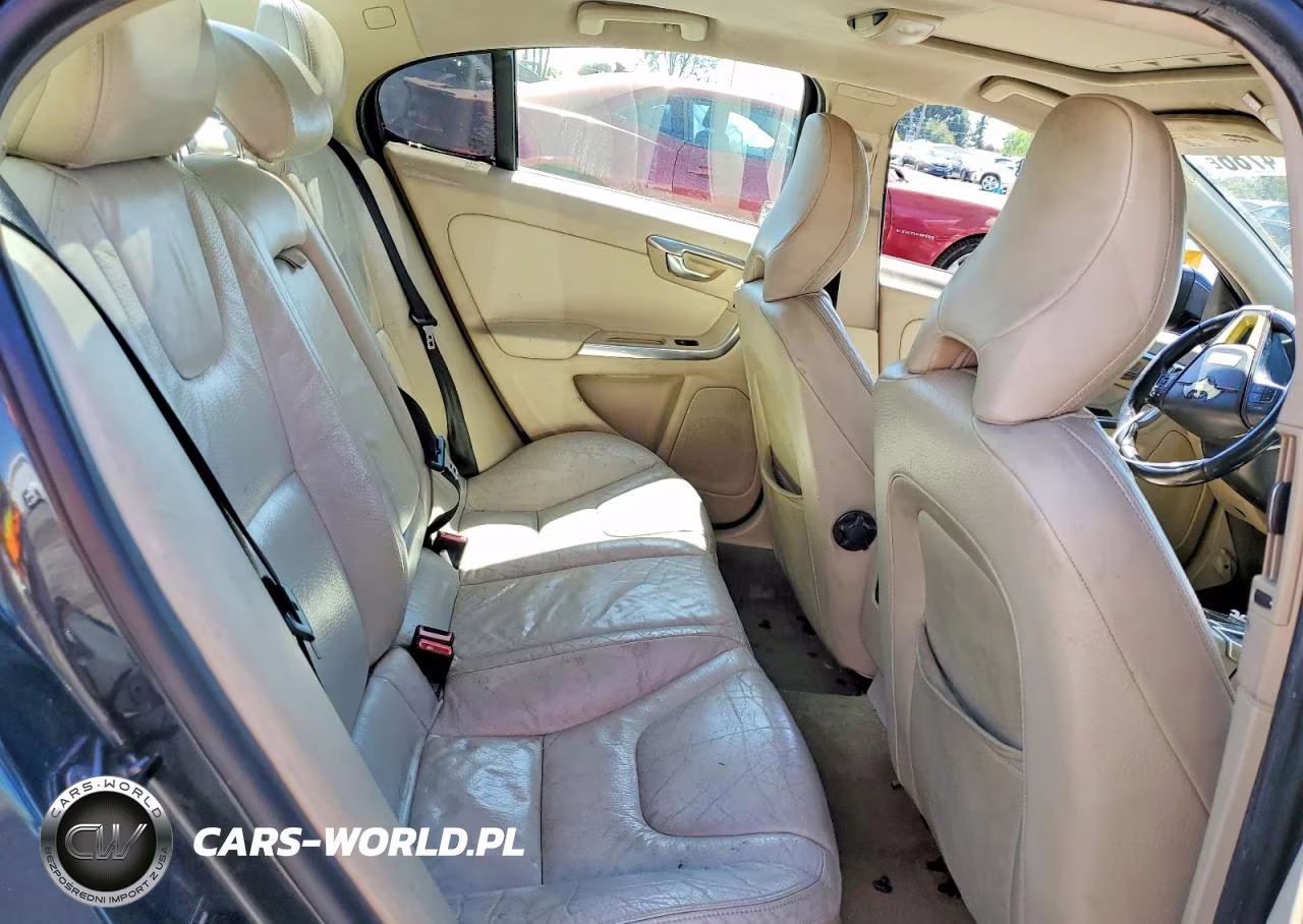 2012 Volvo S60 T5 VIN:YV1622FS1C2115542 - 10