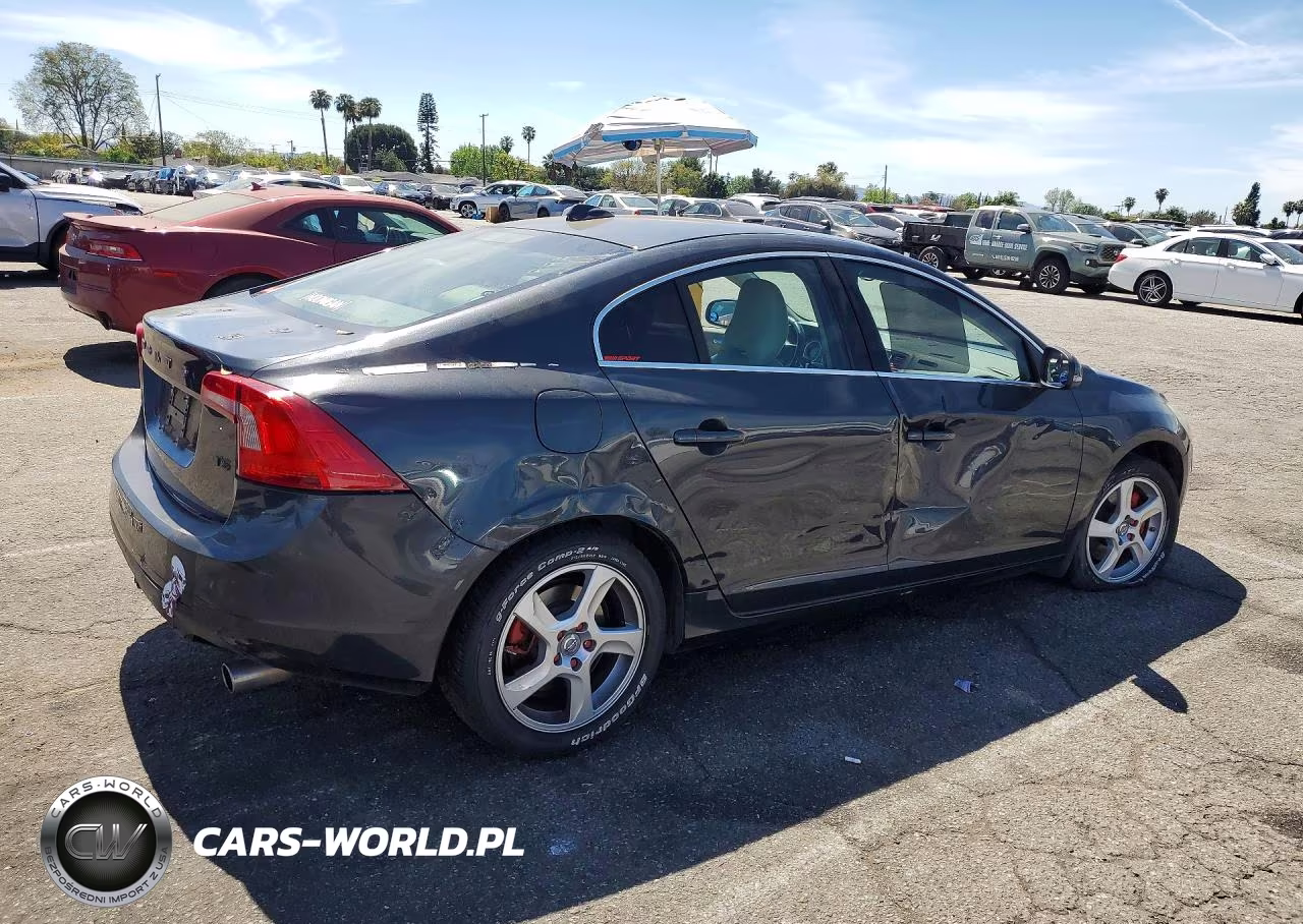 2012 Volvo S60 T5 VIN:YV1622FS1C2115542 - 3