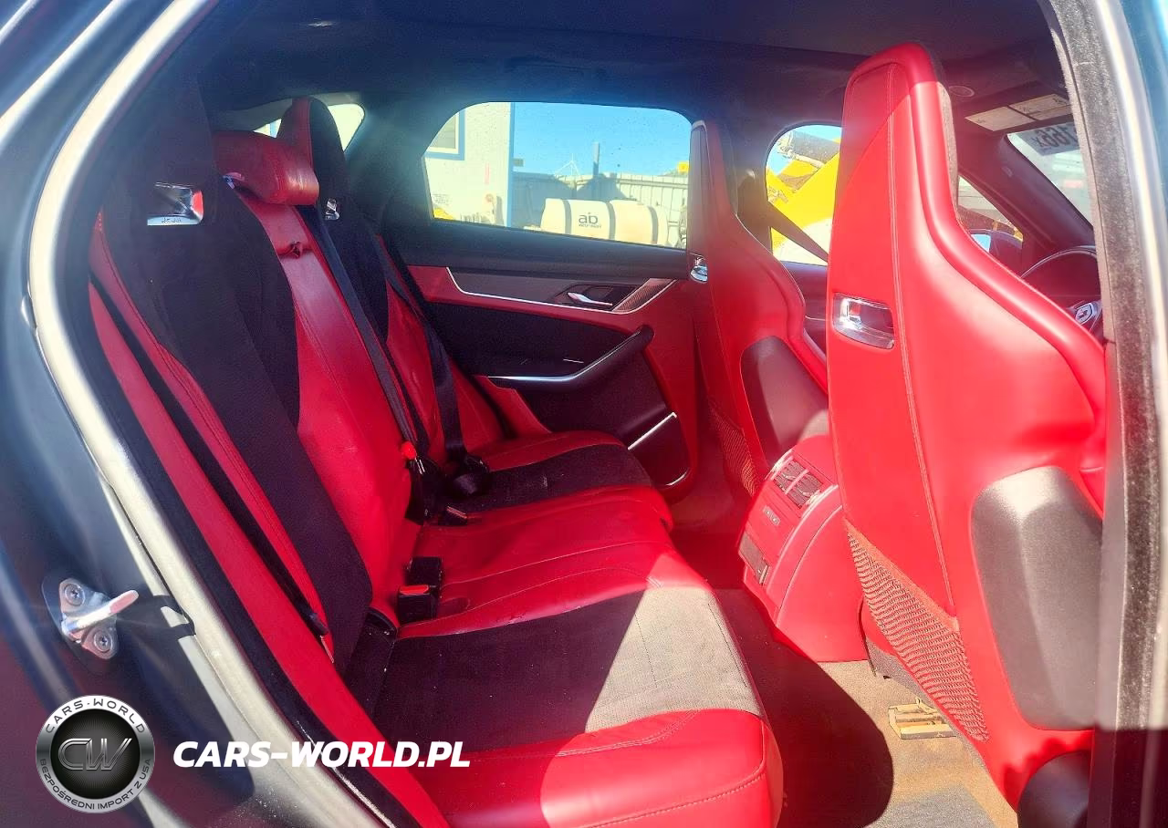 2022 Jaguar F-Pace Svr VIN:SADCZ2EE0NA696240 - 10
