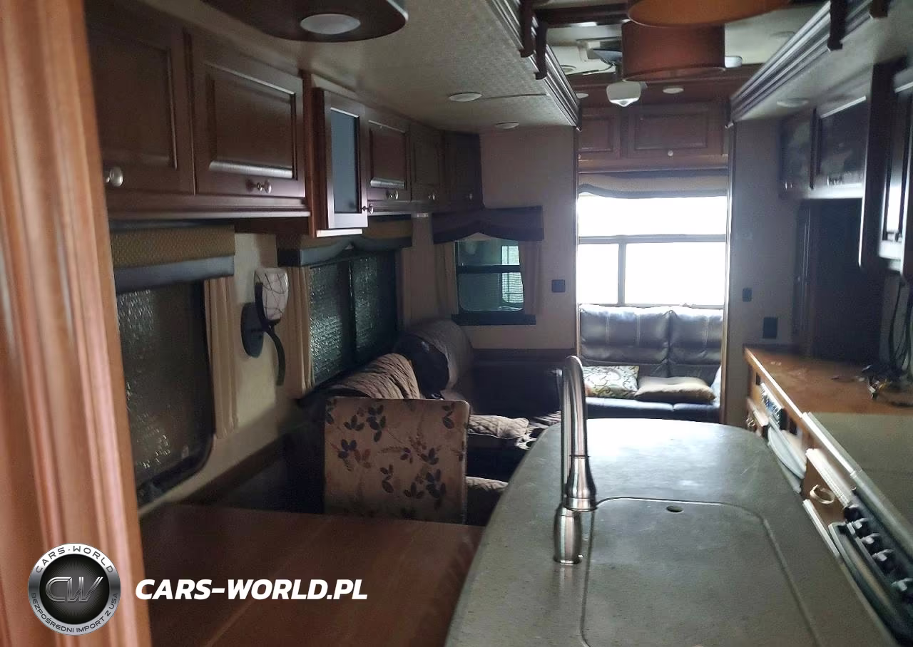 2015 Heartland Big Country Camper VIN:5SFBG4120FE296318 - 8