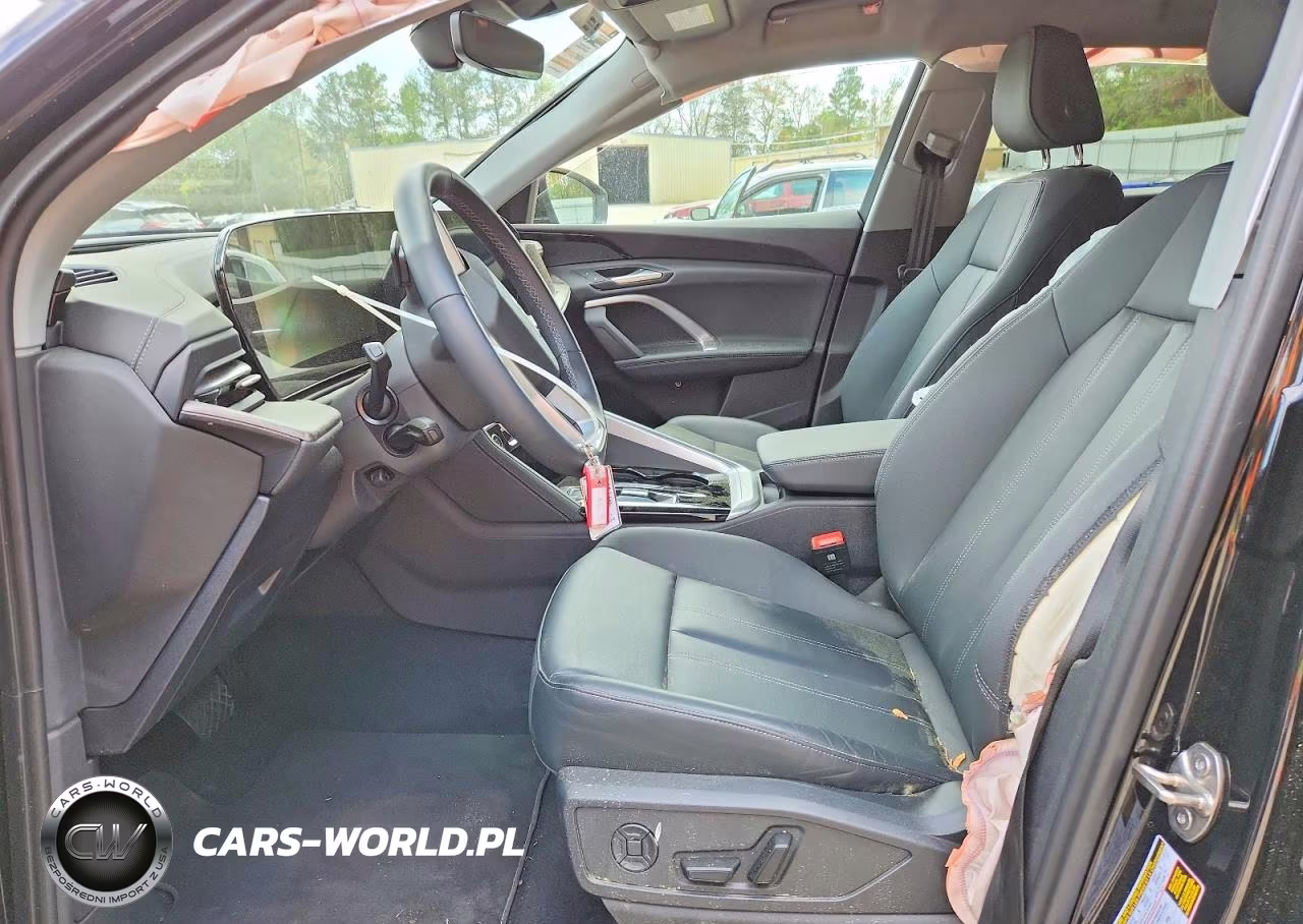 2025 Audi Q5 Premium VIN:WA11AAGU2S2026424 - 7