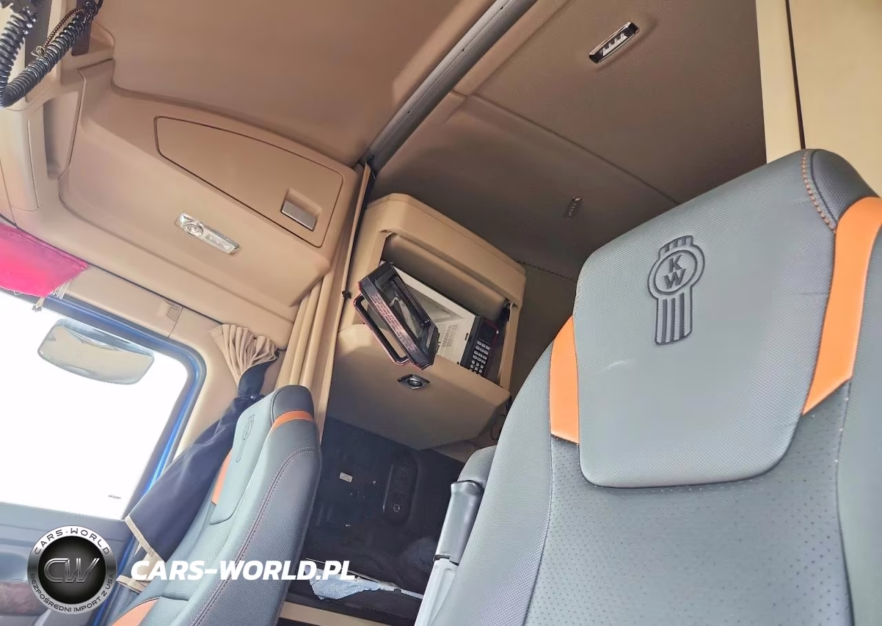 2022 Kenworth T680 Semi Truck VIN:1XKYD49X0NJ170668 - 6