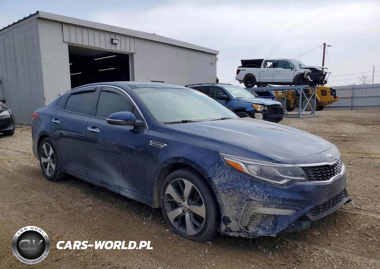 2019 Kia Optima S VIN:5XXGT4L30KG360650 - 4