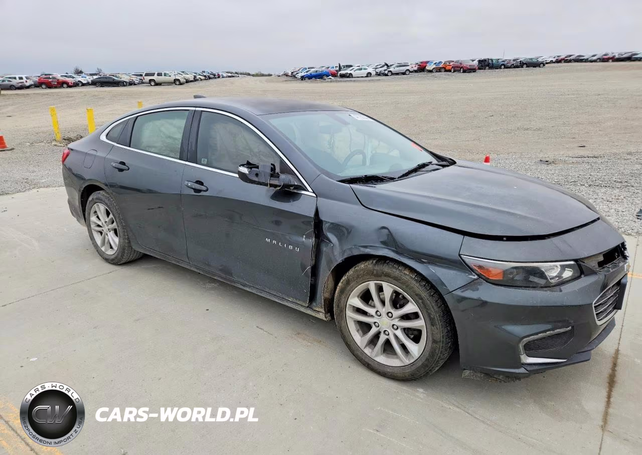 2016 Chevrolet Malibu VIN:1G1ZE5ST6GF350732 - 4