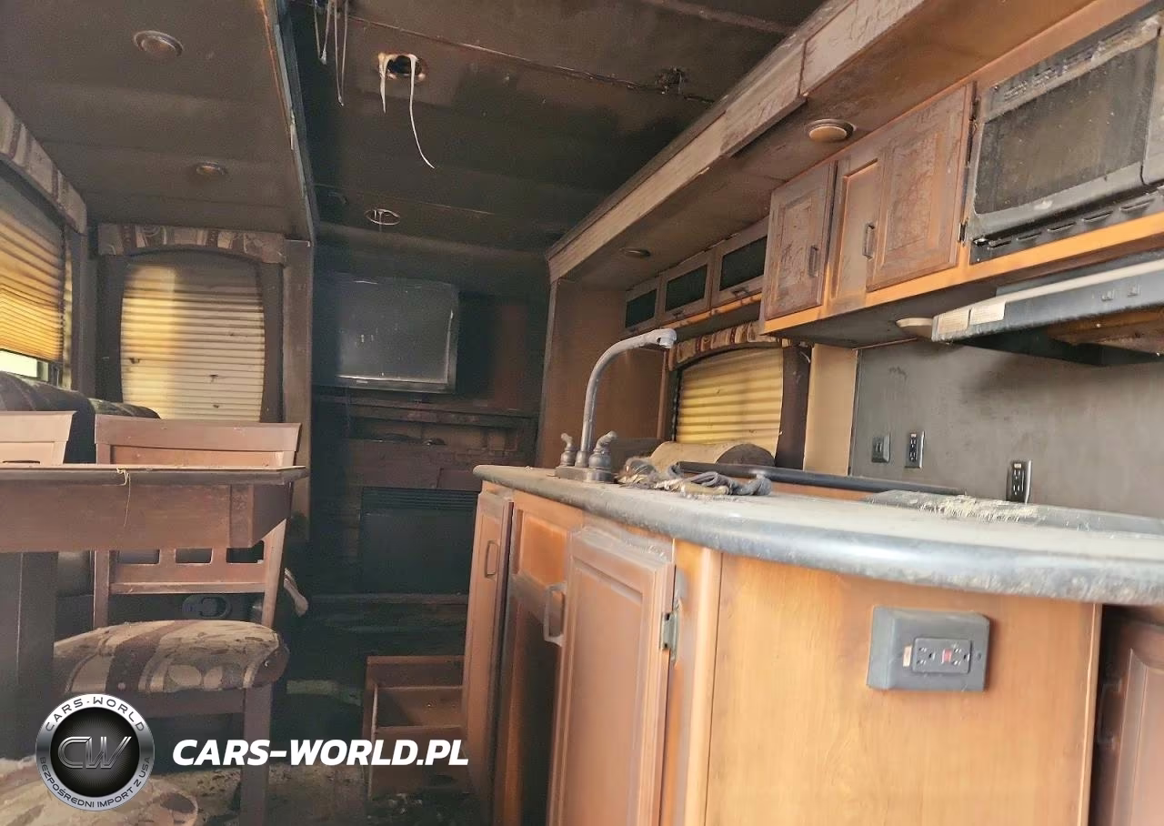 2013 Cross Roads Cruiser Camper VIN:4V0FC342XDE011407 - 6