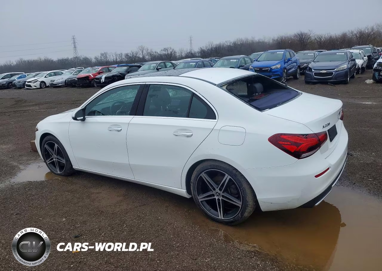 2022 Mercedes-Benz A 220 4Matic VIN:W1K3G4FB5NJ349946 - 2