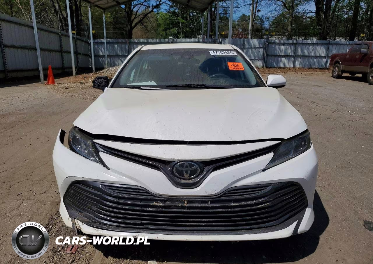 2019 Toyota Camry Le VIN:4T1B11HK5KU252643 - 5