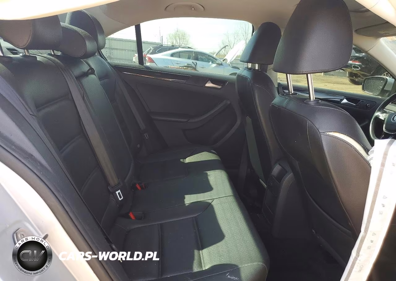 2015 Volkswagen Jetta Tdi VIN:3VWLA7AJ8FM244024 - 10