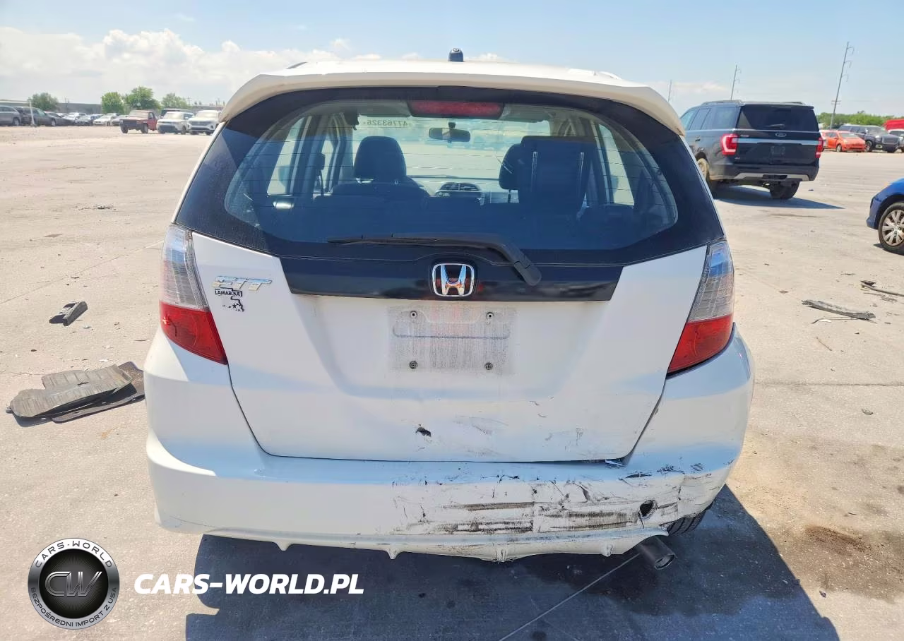 2013 Honda Fit Sport VIN:JHMGE8H54DC059392 - 6