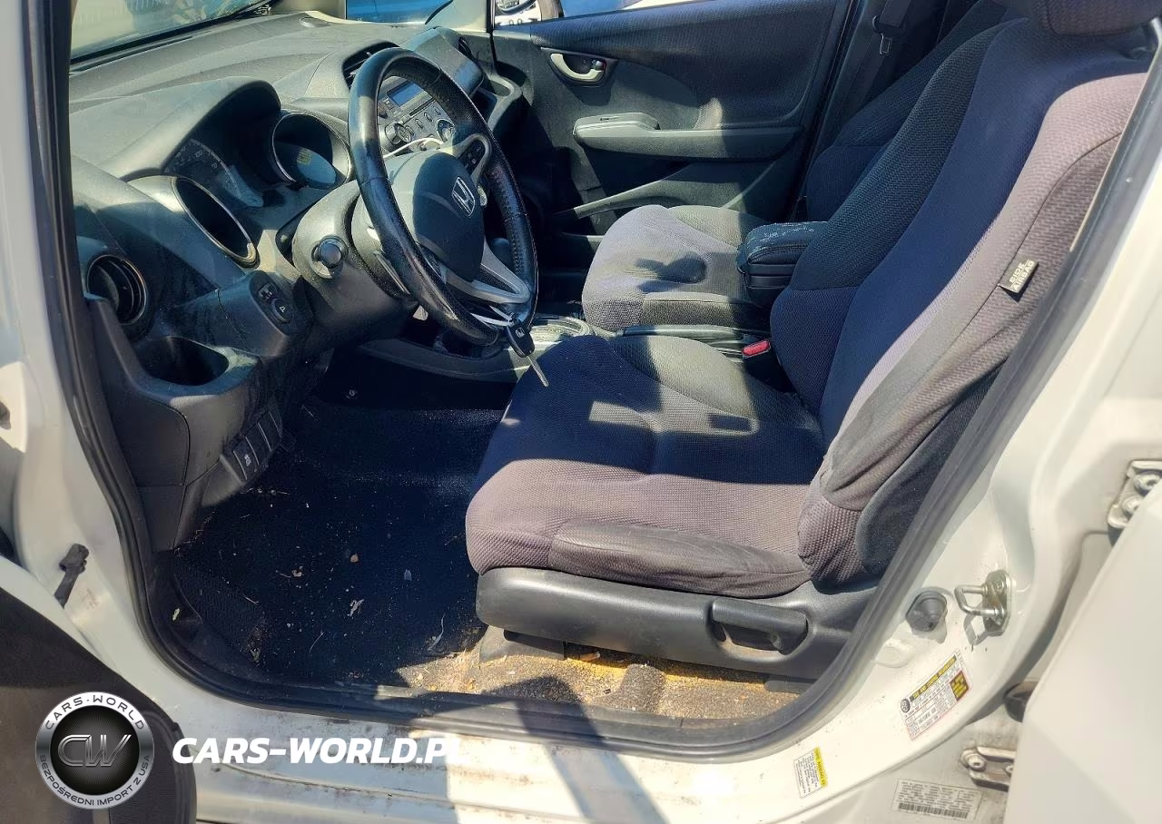 2013 Honda Fit Sport VIN:JHMGE8H54DC059392 - 7