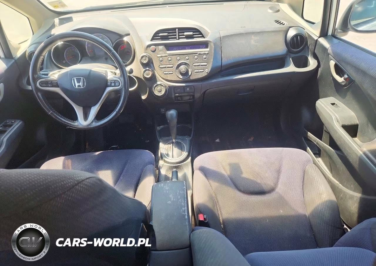 2013 Honda Fit Sport VIN:JHMGE8H54DC059392 - 8