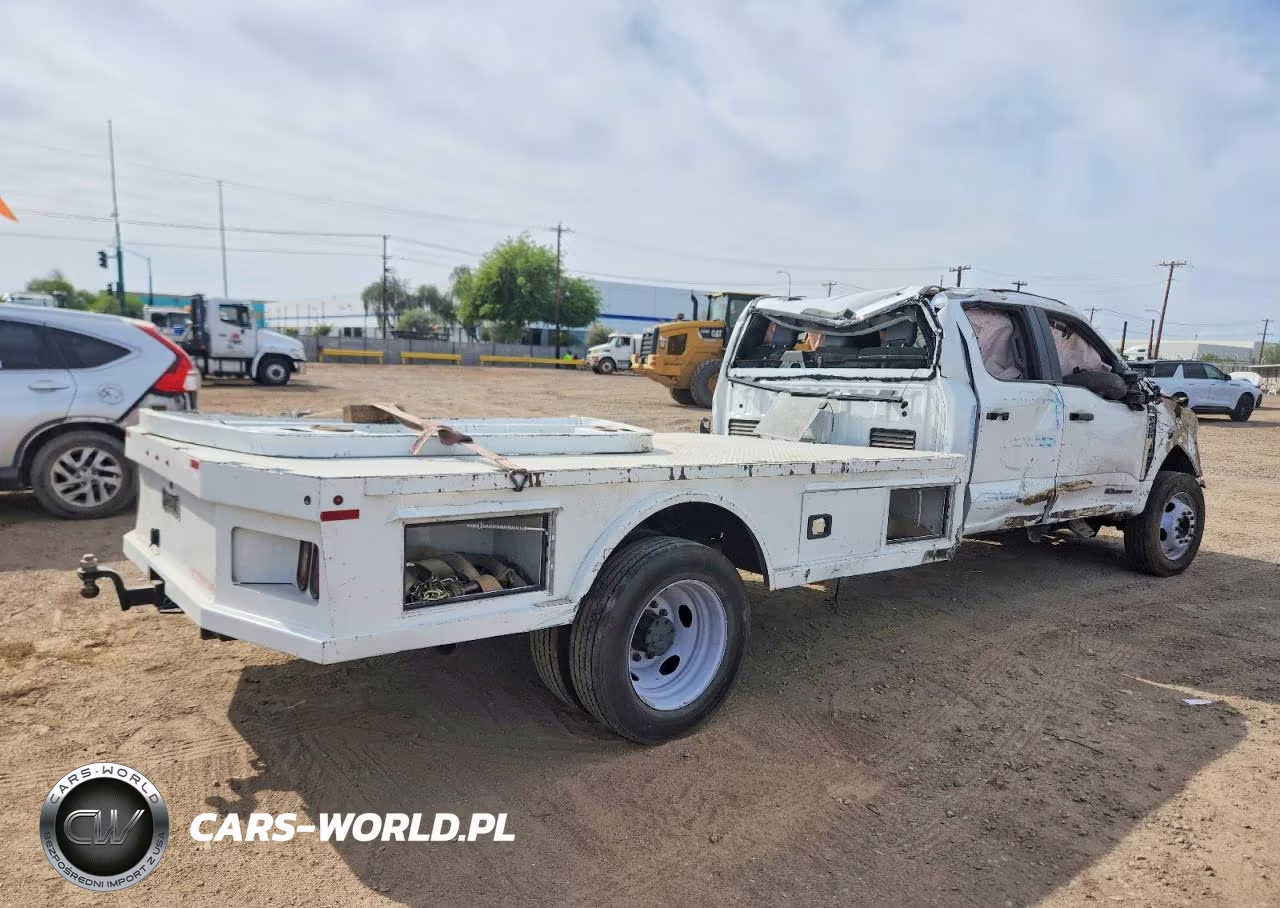 2024 Ford F450 Super Duty Flatbed Truck VIN:1FD0W4HT6REF35981 - 4
