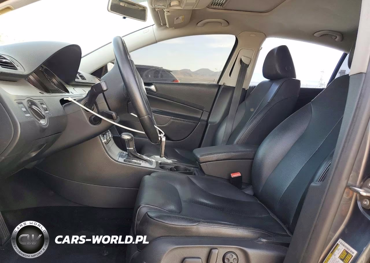 2010 Volkswagen Passat Komfort VIN:WVWJM7AN7AE111340 - 7