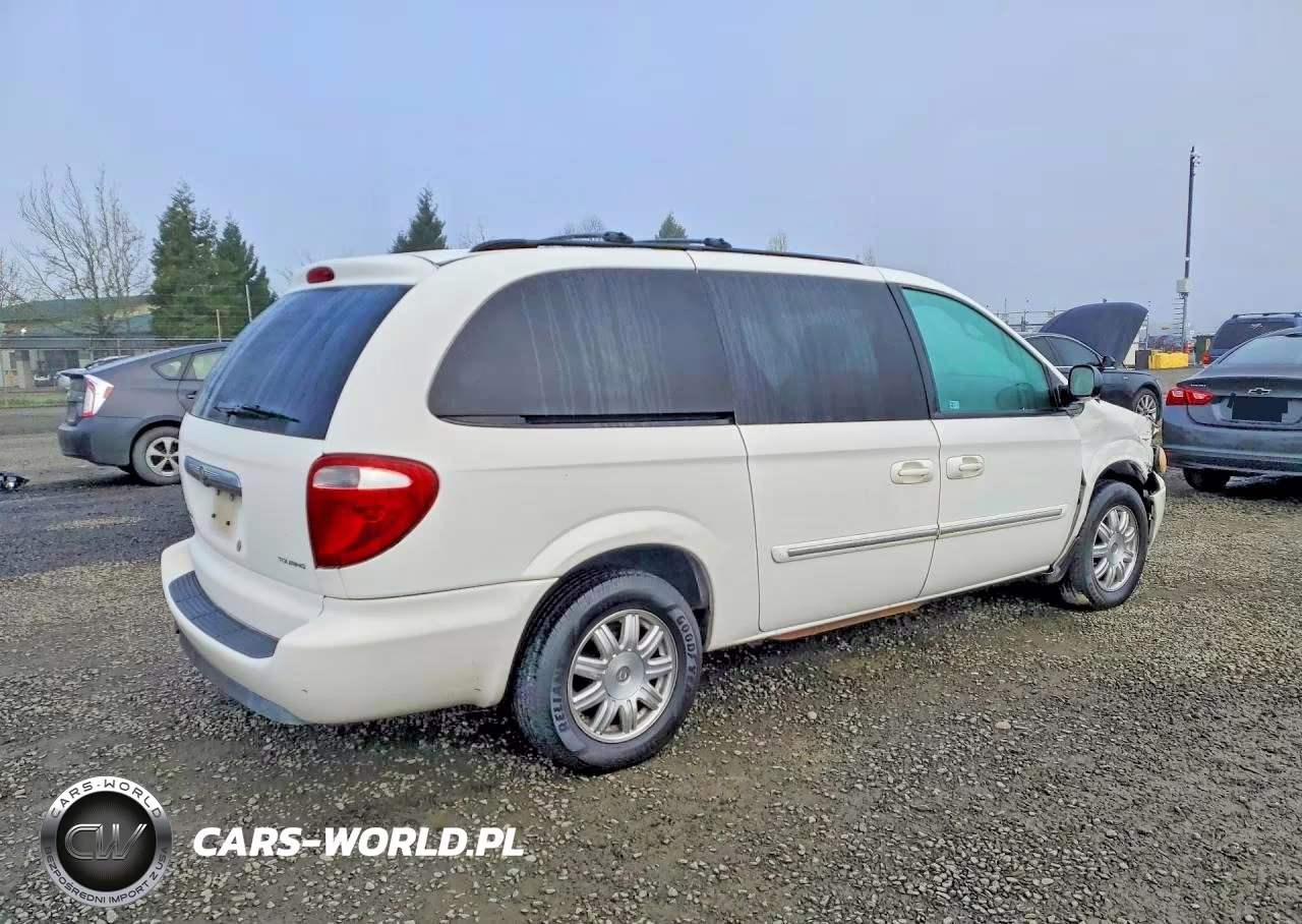 2006 Chrysler Town & Country Touring VIN:2A4GP54L16R923222 - 3