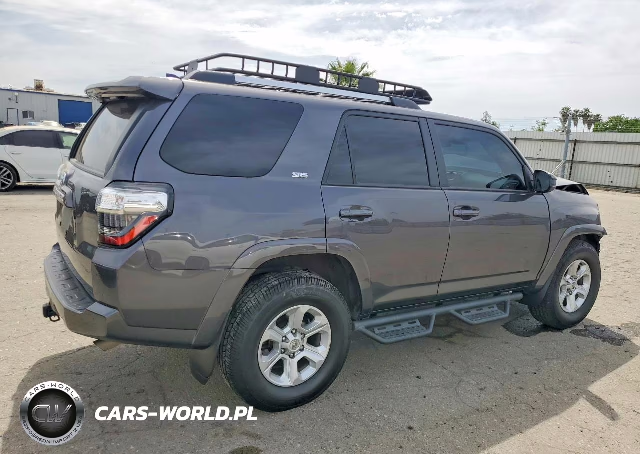 2022 Toyota 4Runner Sr5 VIN:JTEEU5JR5N5263305 - 3