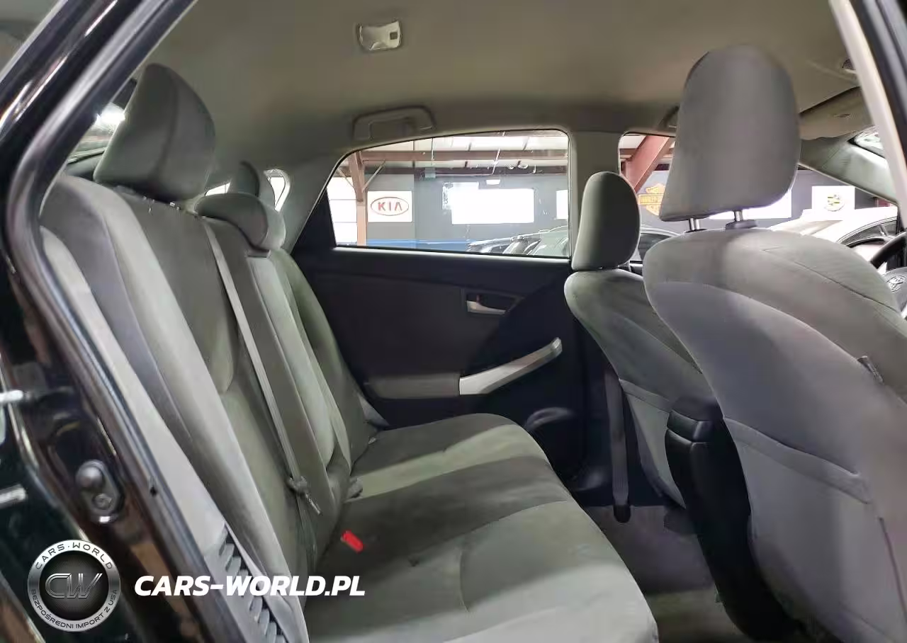 2012 Toyota Prius Two VIN:JTDKN3DU8C5392984 - 10