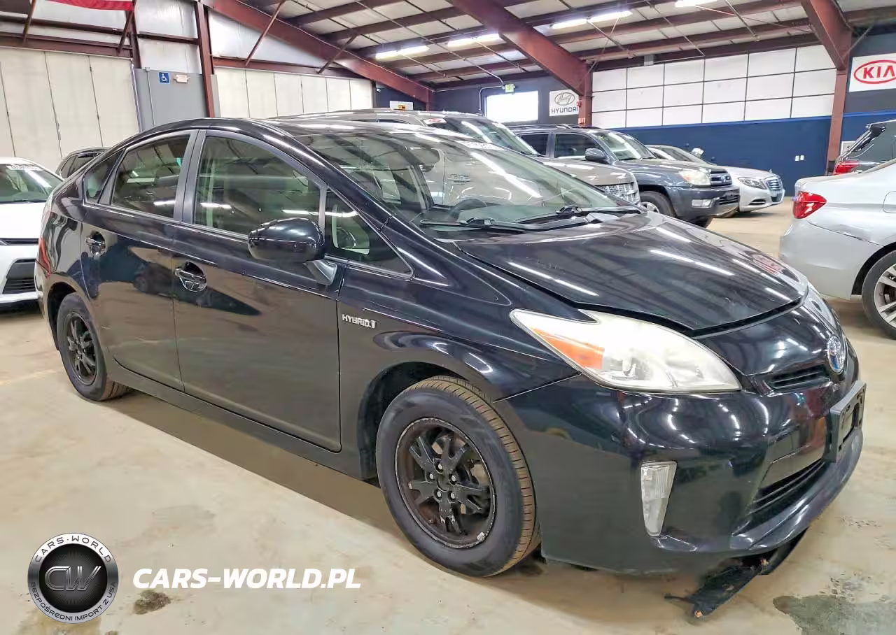 2012 Toyota Prius Two VIN:JTDKN3DU8C5392984 - 4