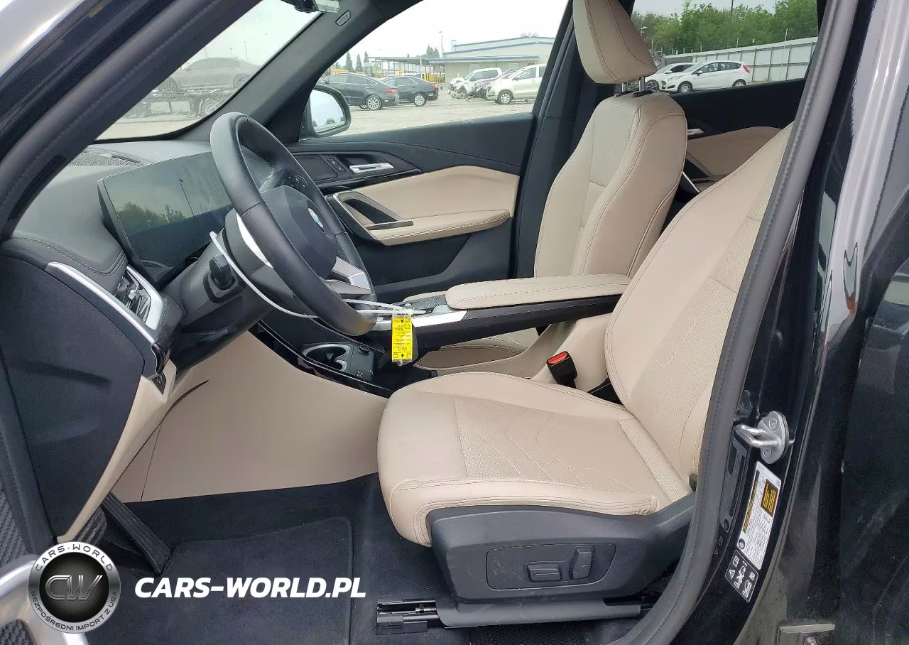 2025 BMW X1 xDrive28I VIN:WBX73EF07S5041261 - 7