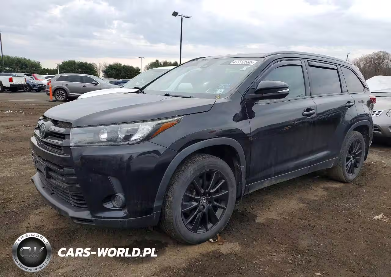2019 Toyota Highlander Se