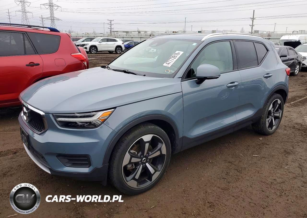 2020 Volvo Xc40 T5 Momentum