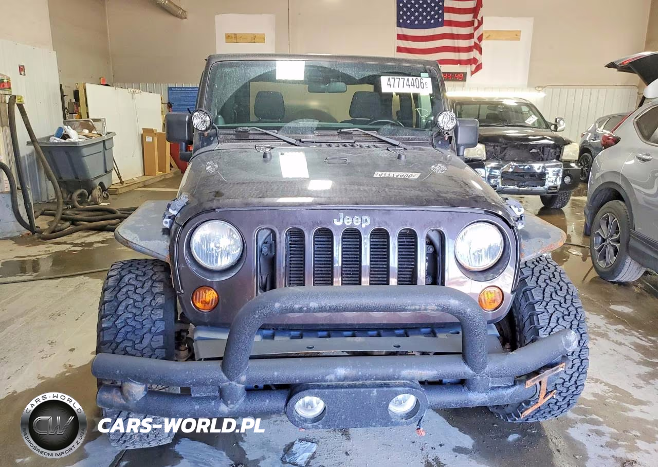 2013 Jeep Wrangler Sport VIN:1C4AJWAG2DL689706 - 5