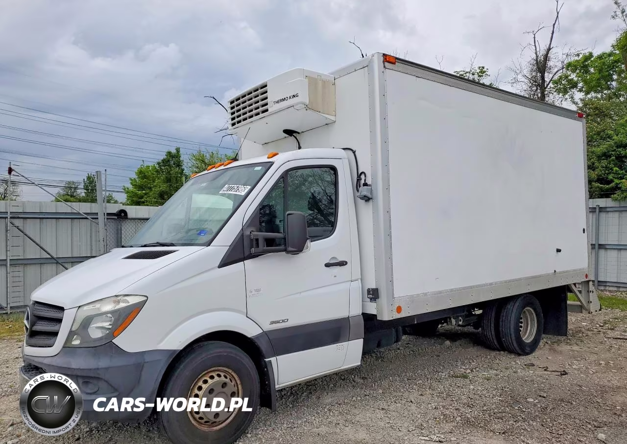 2014 Freightliner Sprinter Refrigerated Box Truck