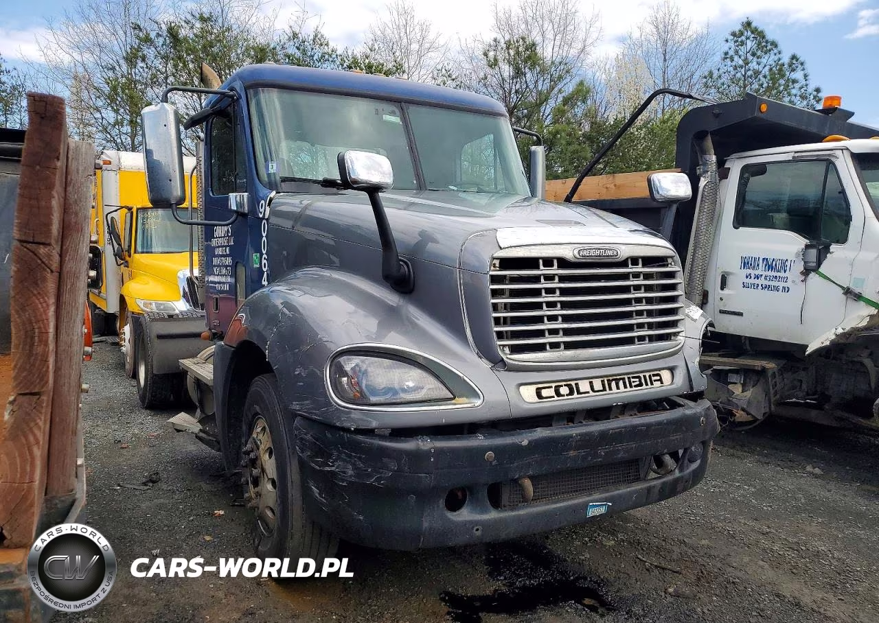 2007 Freightliner Columbia 120 Semi Truck