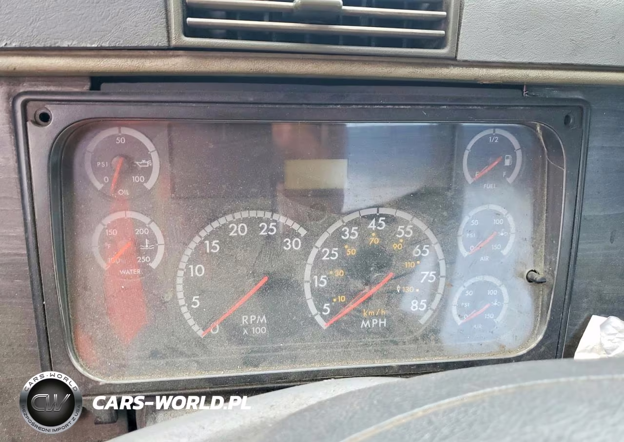 2007 Freightliner Columbia 120 Semi Truck VIN:1FUBA5CKX7LZ43188 - 8