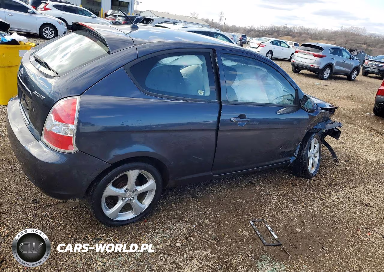 2008 Hyundai Accent Se VIN:KMHCN36C98U063664 - 3