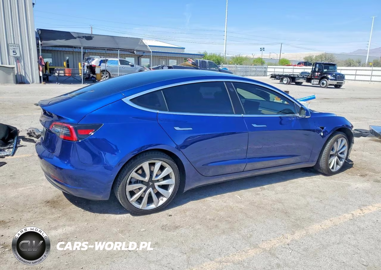 2019 Tesla Model 3 VIN:5YJ3E1EA1KF402247 - 3