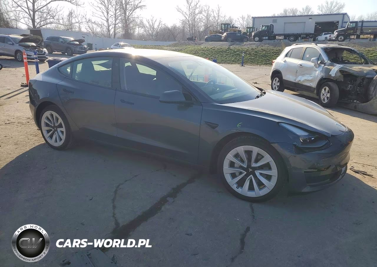 2023 Tesla Model 3 VIN:5YJ3E1EA4PF703442 - 4