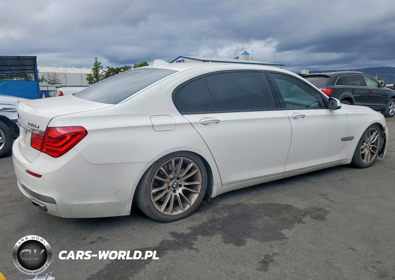 2010 BMW 750 Li VIN:WBAKB8C56ACY62757 - 3