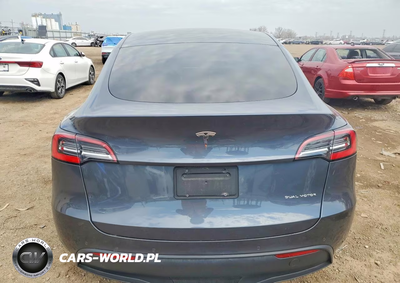 2021 Tesla Model Y VIN:5YJYGDEE2MF067068 - 6