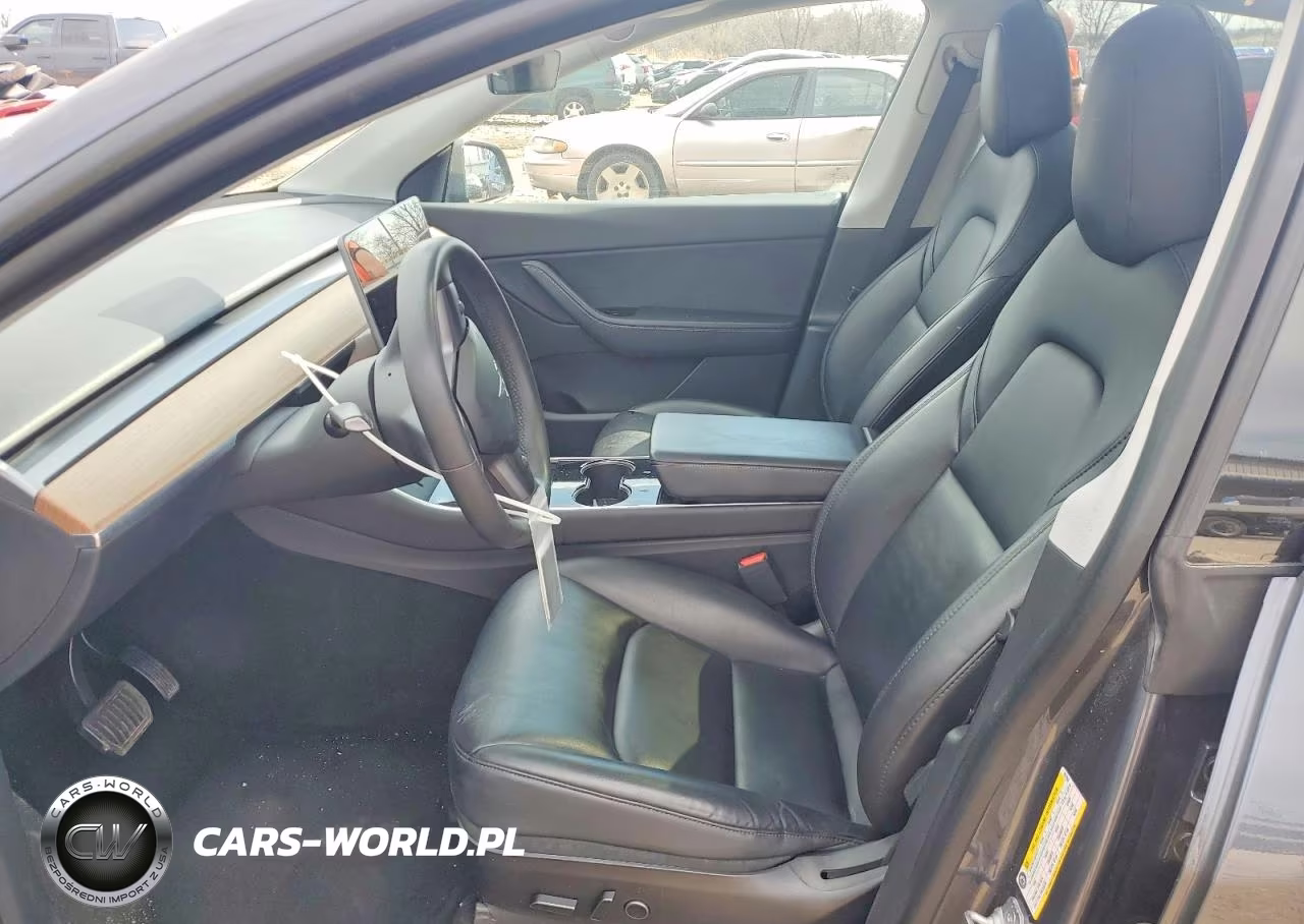 2021 Tesla Model Y VIN:5YJYGDEE2MF067068 - 7