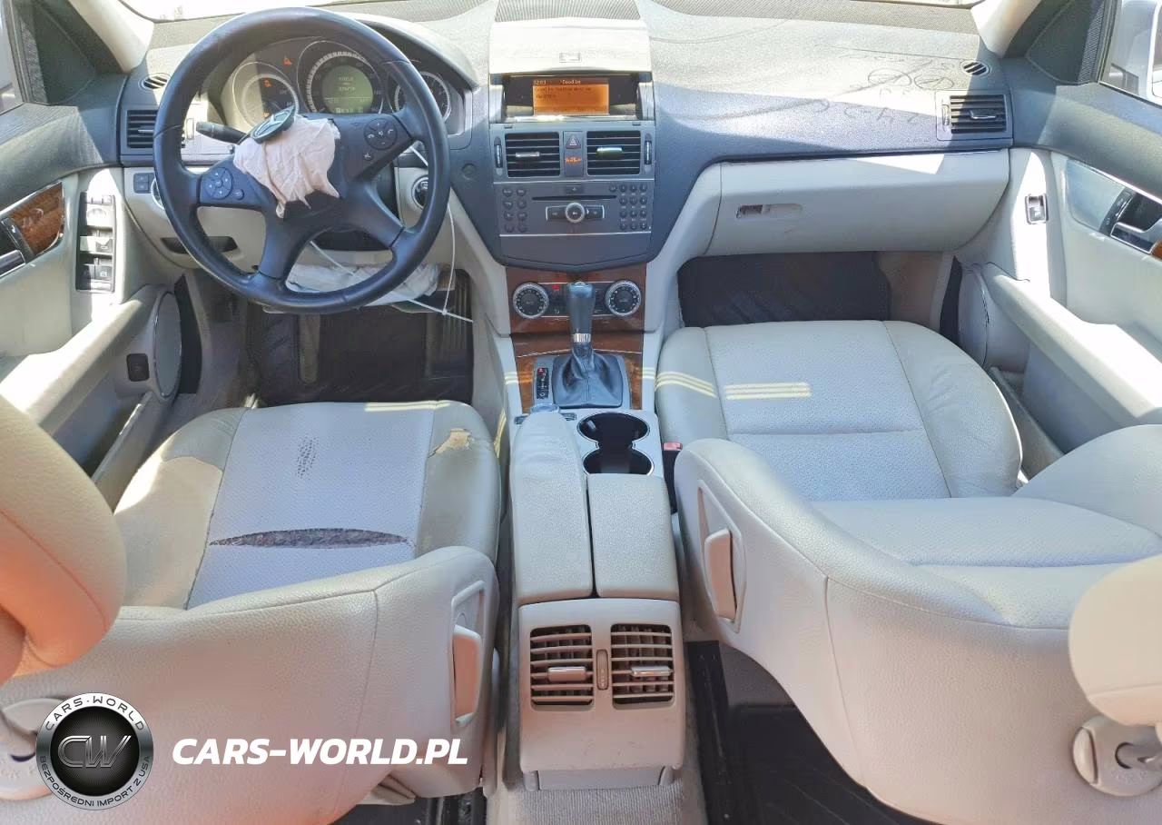 2011 Mercedes-Benz C 300 VIN:WDDGF5EB0BR174305 - 8