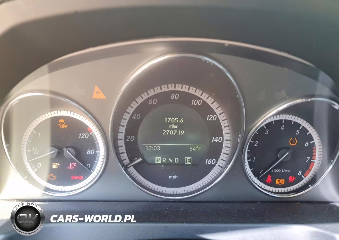 2011 Mercedes-Benz C 300 VIN:WDDGF5EB0BR174305 - 9