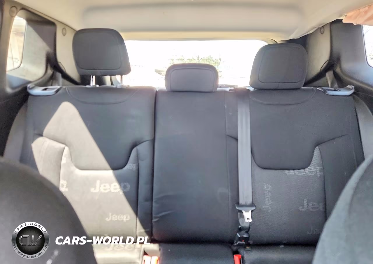 2016 Jeep Renegade Latitude VIN:ZACCJABT5GPD37582 - 10