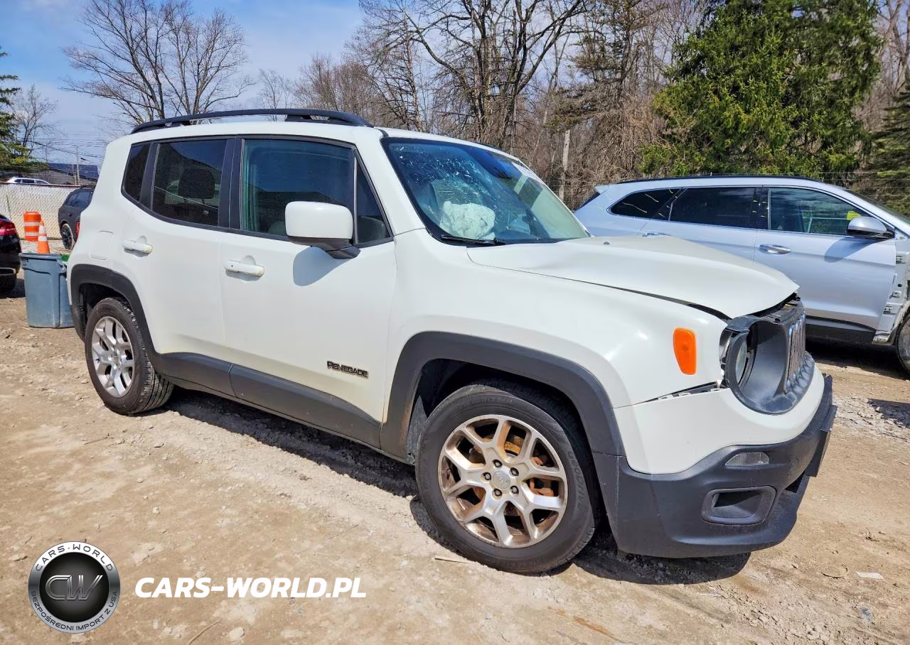 2016 Jeep Renegade Latitude VIN:ZACCJABT5GPD37582 - 4