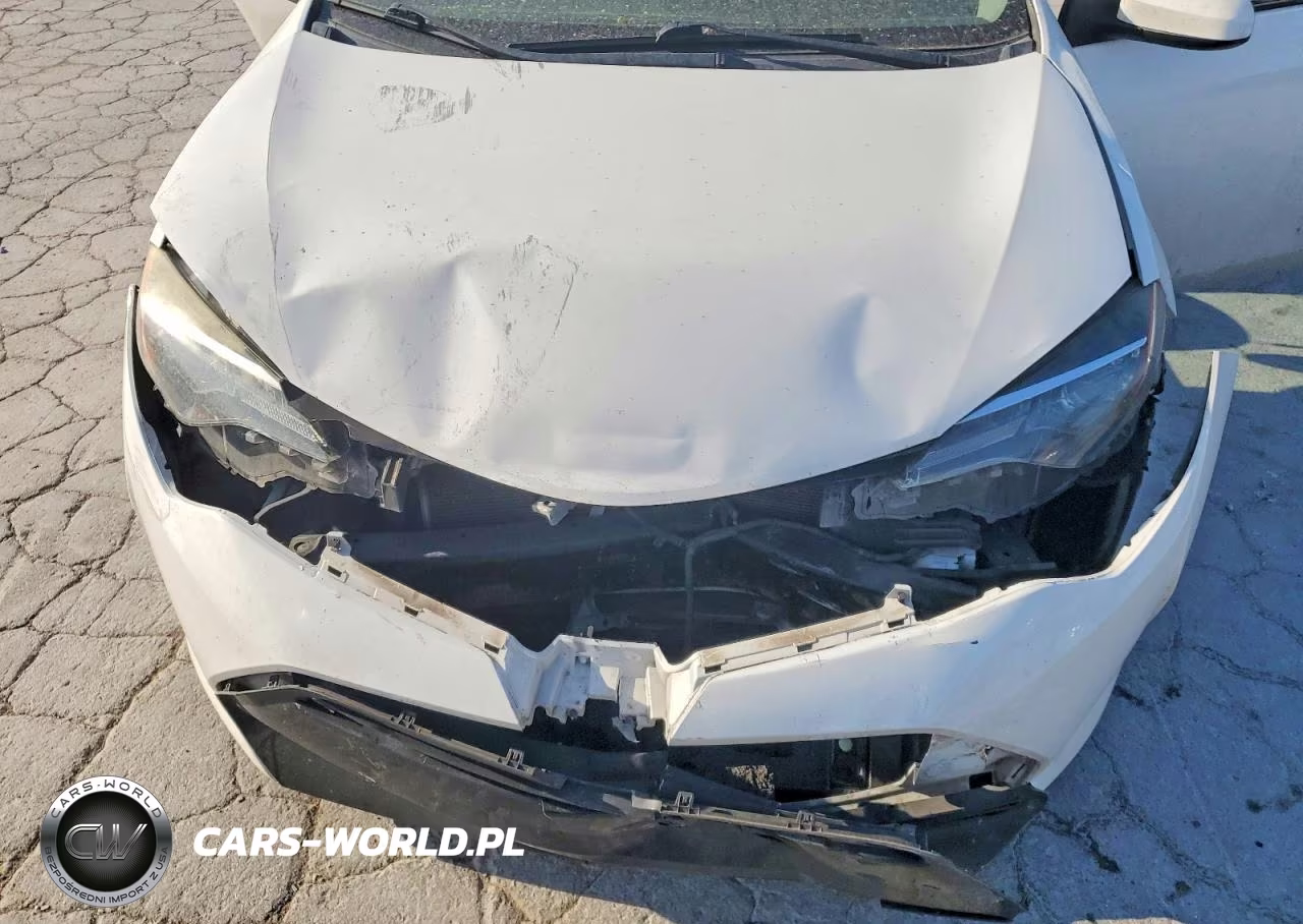 2019 Toyota Corolla Le VIN:5YFBURHE6KP942984 - 11