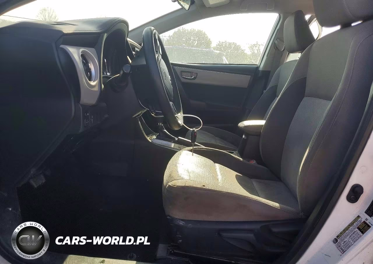 2019 Toyota Corolla Le VIN:5YFBURHE6KP942984 - 7