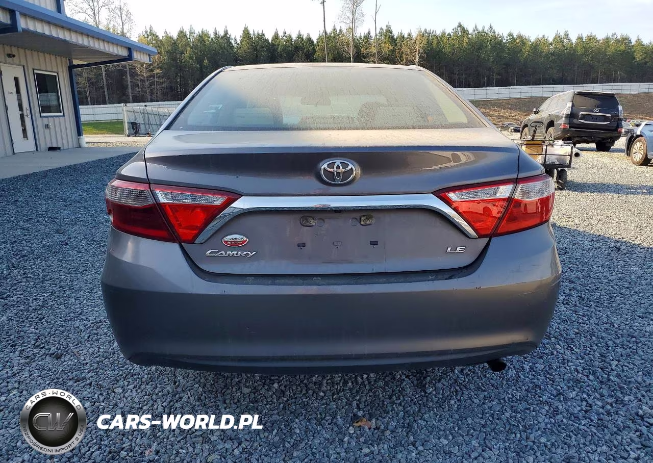 2017 Toyota Camry Le VIN:4T1BF1FK1HU416662 - 6