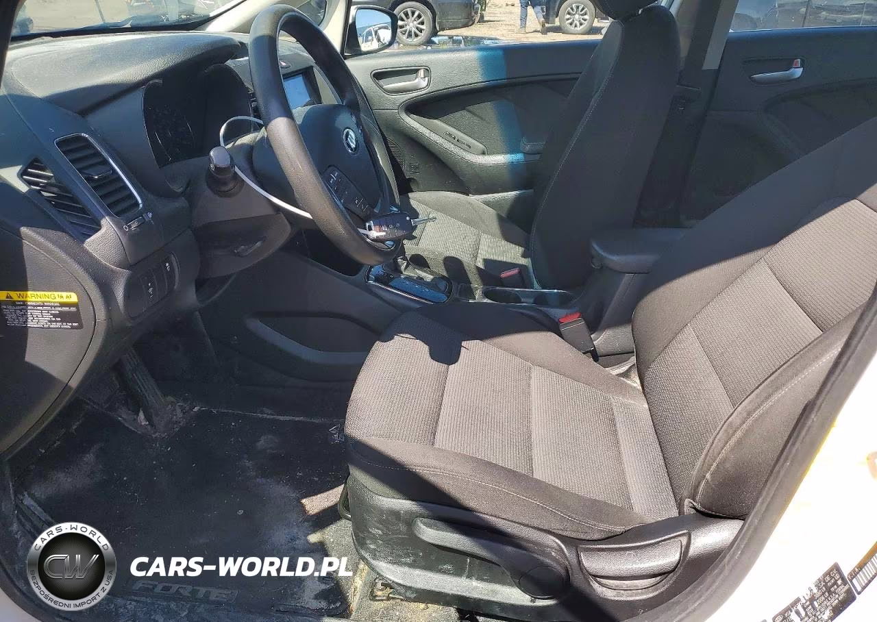 2018 Kia Forte Lx VIN:3KPFK4A70JE229102 - 7