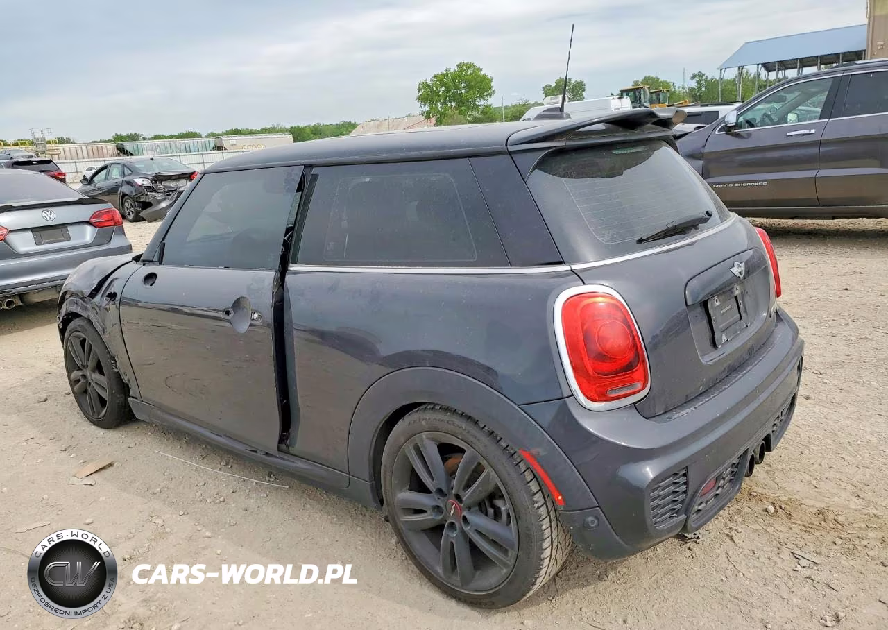 2015 Mini Cooper S VIN:WMWXP7C59F2A37944 - 2