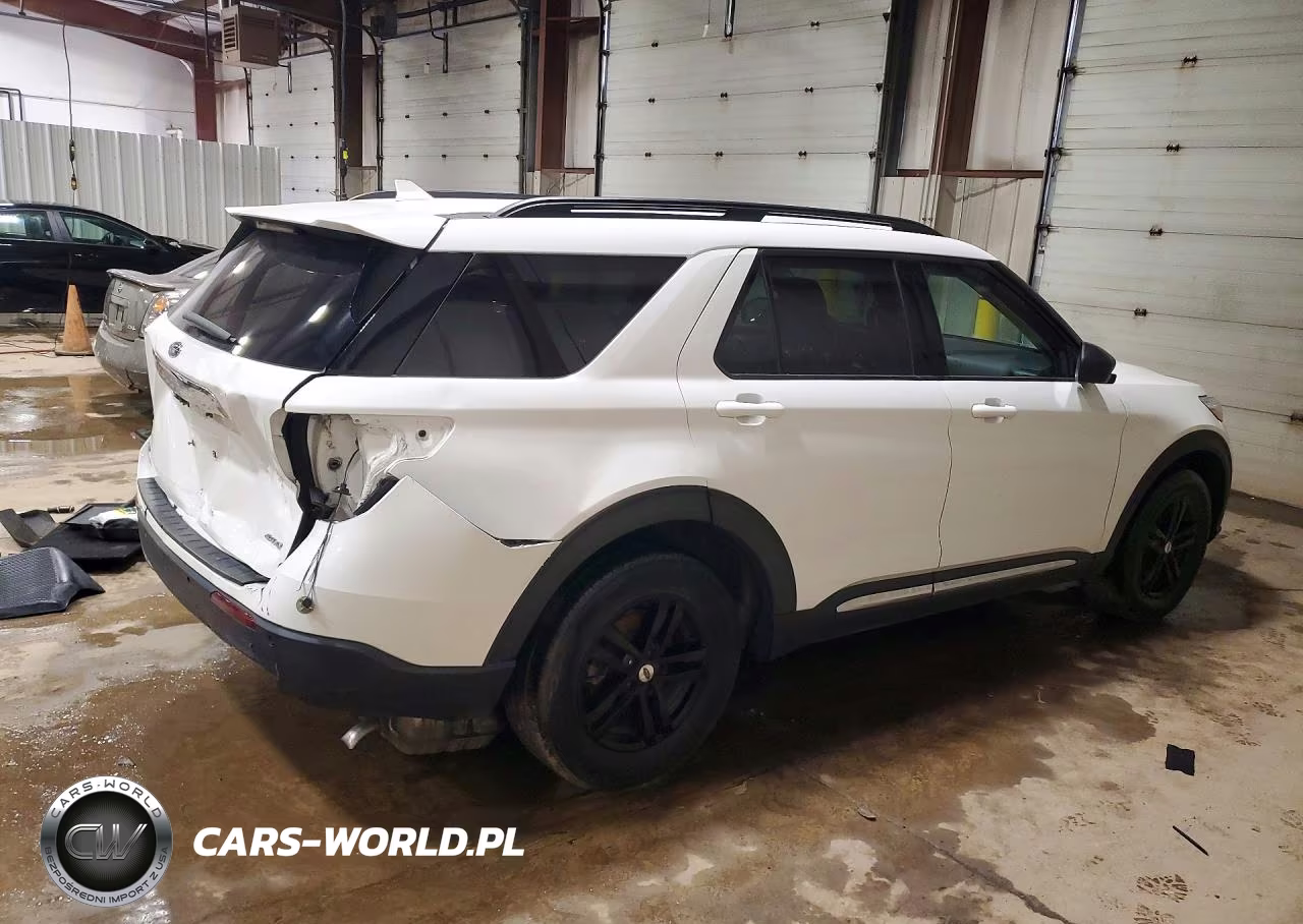 2021 Ford Explorer Xlt VIN:1FMSK8DH2MGA67063 - 3