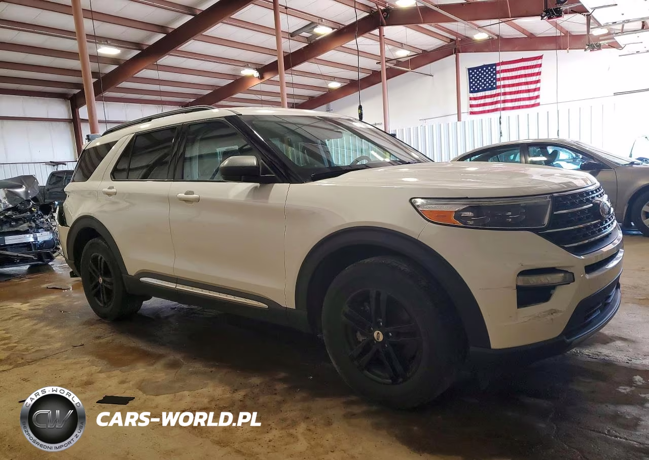 2021 Ford Explorer Xlt VIN:1FMSK8DH2MGA67063 - 4