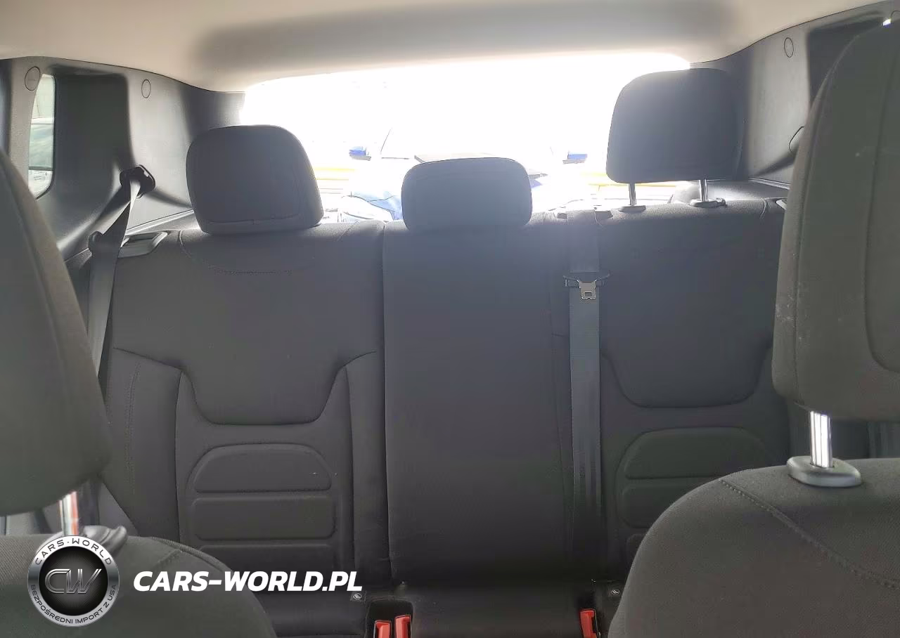 2019 Jeep Renegade Latitude VIN:ZACNJABB7KPK84440 - 10
